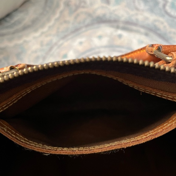 Authentic Louis Vuitton Speedy 30 - Picture 6 of 11